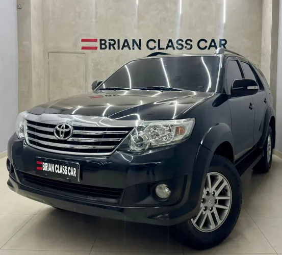 Toyota Hilux SW4 SR 4X2 2.7/ 2.7 Flex 16V Aut. 2013