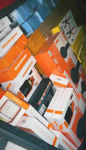 Lote de acessórios de celular