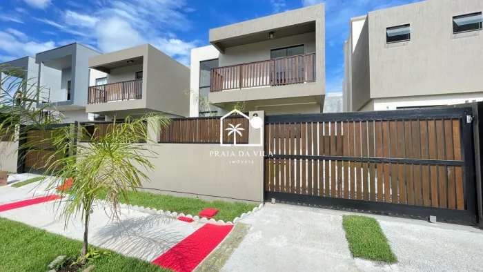 Casa com 2 Suítes (1 com Closet) em Loteamento Planejado