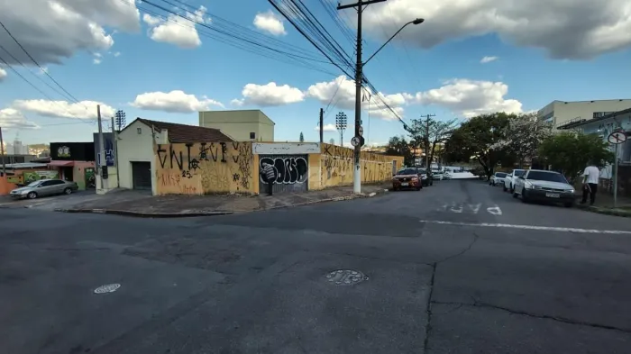 Terreno de Esquina Locação no Proença | Ideal para Construção Comercial - Ao lado da Ponte