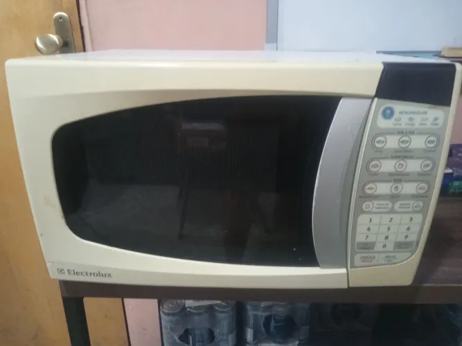 Microondas Eletrolux 20 litros 127v