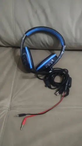 FONE HEADSET COM RGB. MARCA B-MAX