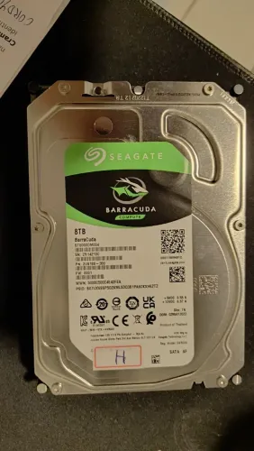 HD interno de 8TB - Seagate BarraCuda 3.5 hdd