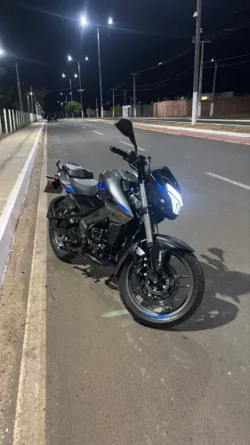 Bajaj dominar ns 160 quitada.