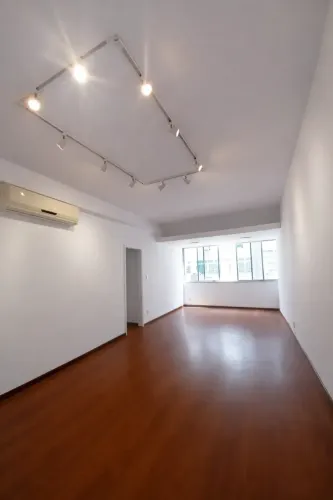 Apartamento  Copacabana  Locação  - 1 por andar | 154m² | 03 quartos + Dependencia/ /RJ