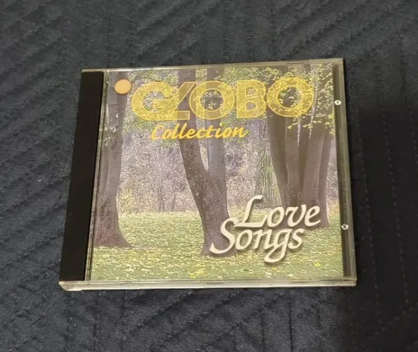 CD - Love Hits - Globo Collection - Original - Ray Charles - Bee Gees-Shirley Bassey