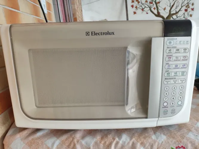 Microondas Electrolux,31 lts,110 volts, entrego e dou garantia