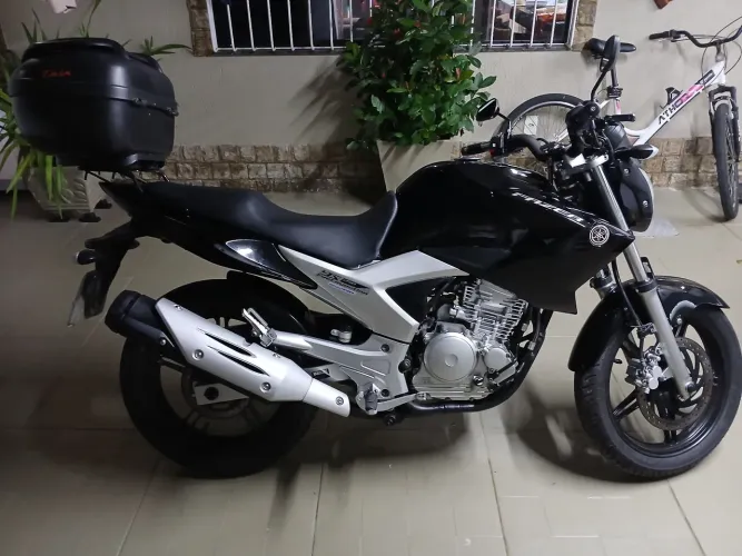 Fazer 250Ys ano 2011 modelo 2012