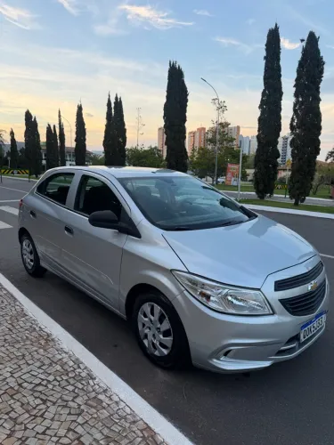 Chevrolet Onix JOY Hatch 1.0 8V Flex Mec. 4P 2018