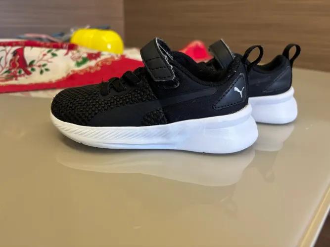 Tênis Infantil Puma Flyer Runner V - Preto+Branco