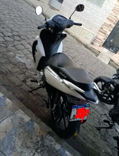 AVELOZ AZ1 50cc 