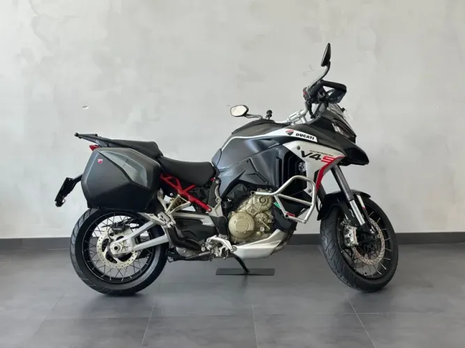 Ducati MULTISTRADA 1200 V4 S ..