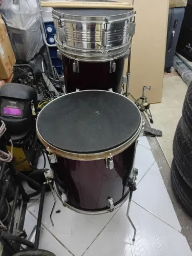 Bateria musical para iniciantes, faltam peças