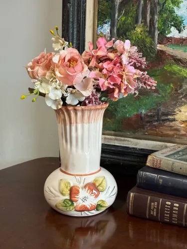 Antiga floreira (19cm de altura)
