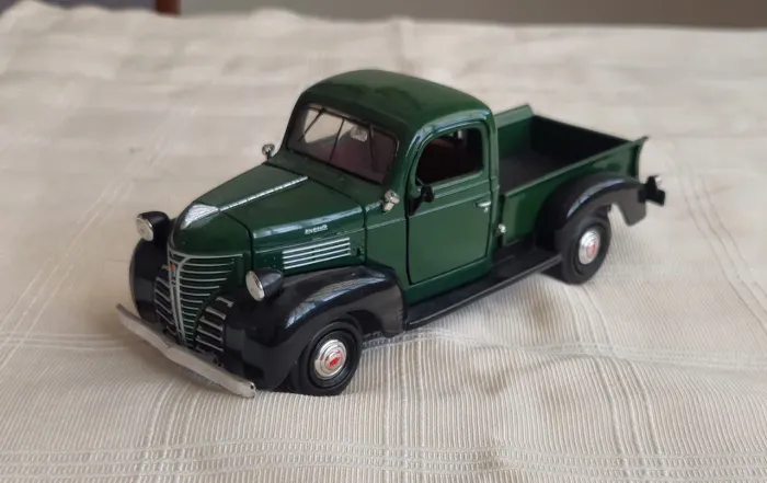 Miniatura Plimouth Truk 1941