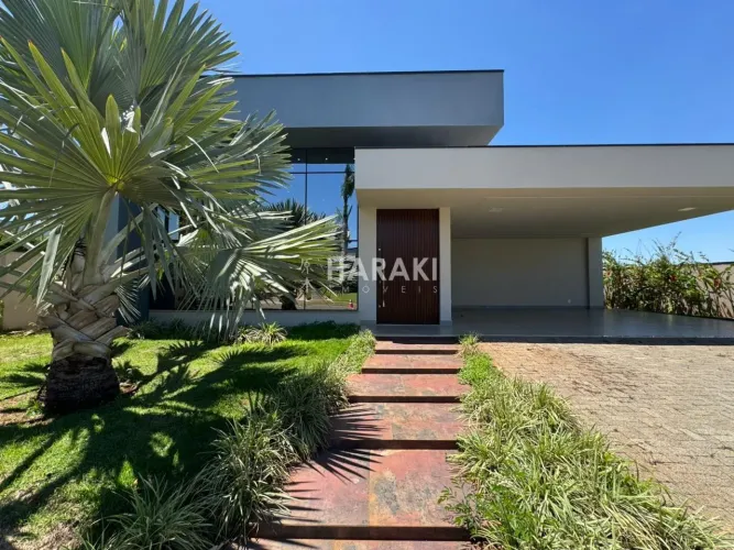 Casa para Venda no Condomínio Alphaville, localizado na cidade de Iguaraçu / PR.