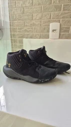 Tênis de Basquete Under Armour Jet 21