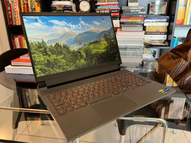 Notebook gamer DELL G15 5530 32gb RAM 512GB SSD i7