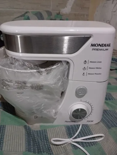 Vendo batedeira, nunca usada contagem 220