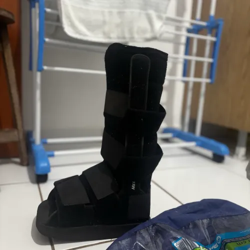 Bota ortopédica tamanho P