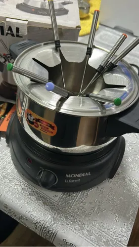 MONDIAL Panela Elétrica de Fondue, Preto/Prata