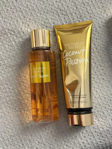 Conjunto body splash e creme corporal Victoria?s secrets 