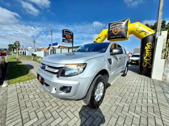 Ford Ranger XLS 2.5 16V 4X2 CD Flex 2015