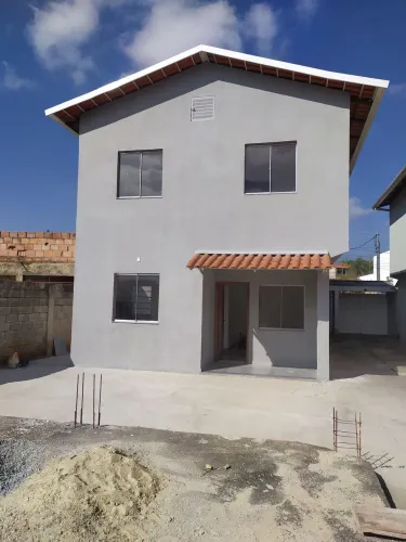 Excelente casa duplex