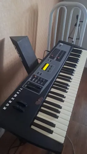 TECLADO KURZWEIL KME 61 FUNCIONANDO TUDO CERTINHO!