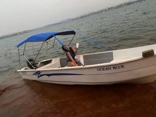 Barco/ lancha 17 pés seminovo