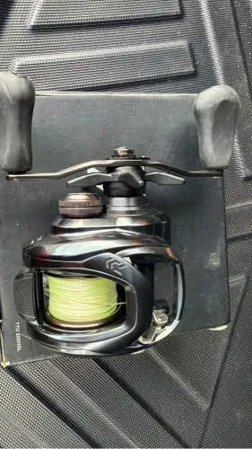 Carretilha de pesca calcuta