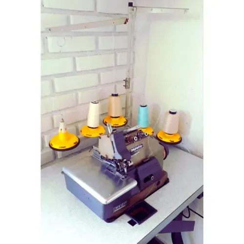 Máquina de costura interlock industrial - R$600,00