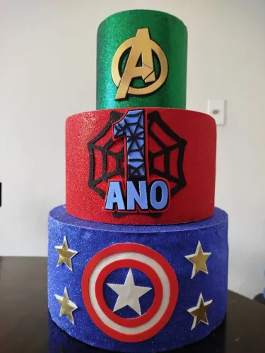 Bolo Fake Aniversário