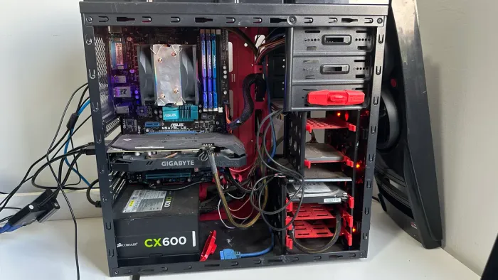 PC Gamer GTX 1660 6GB + FX-8350 + 24GB RAM + SSD