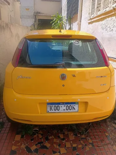 Fiat Punto Sporting Dualogic 1.8 Flex 16V 5P 2012