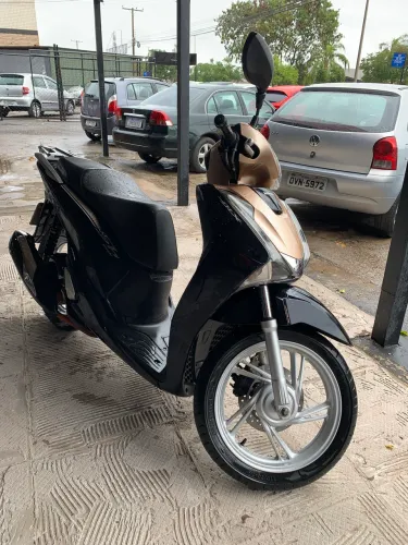 Honda Sh 150 scooter 
