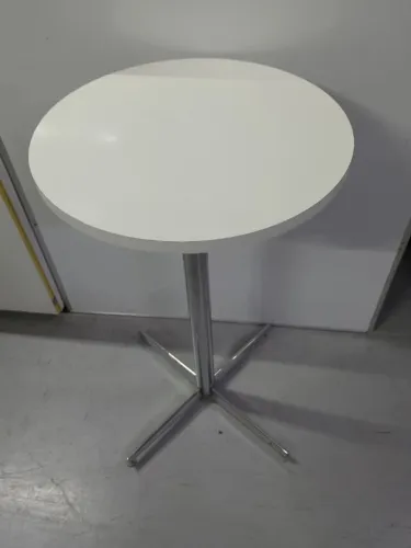 Bistrô alto Com Pé Cromado Para Área De Copa