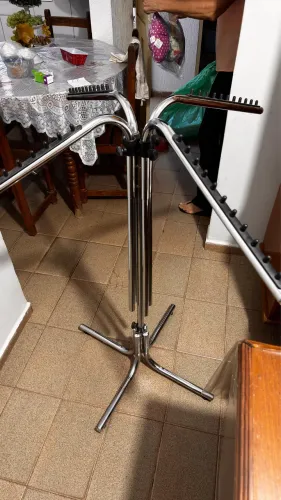 Arara de roupas