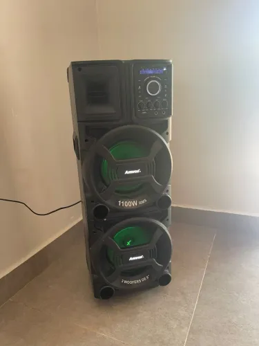 Caixa de som potência 1100w