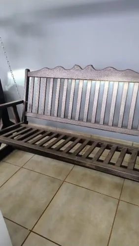 Vende-se uma alegria, cadeira de balanço que agrada de 0 a 90 anos