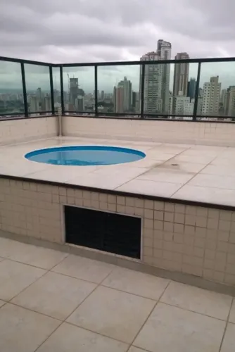 Cobertura com piscina no Análi Franco.