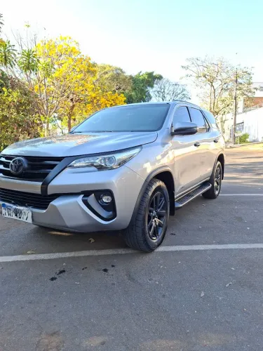 Toyota Hilux SW4 SRX 4X4 2.8 TDI 16V Dies. Aut. 2019