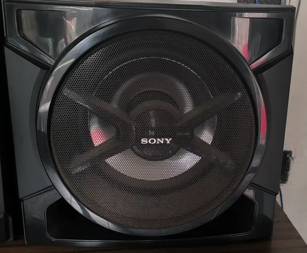 Som Sony