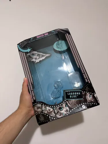 Caixa - Lagoona Blue - Reel Drama