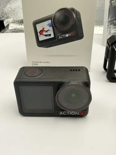 DJI Osmo Action 5 Pro + Kit Premium Completo | Apenas 3 Usos | Estado de Nova