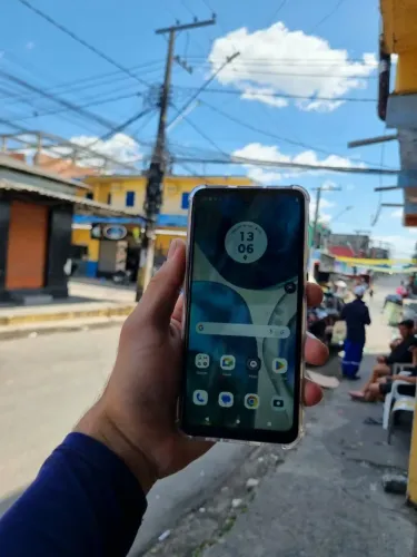 Moto G52