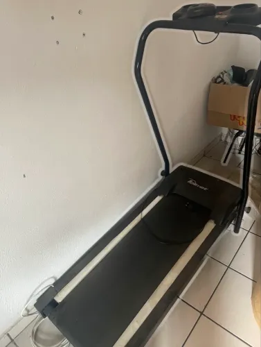Esteira com defeito