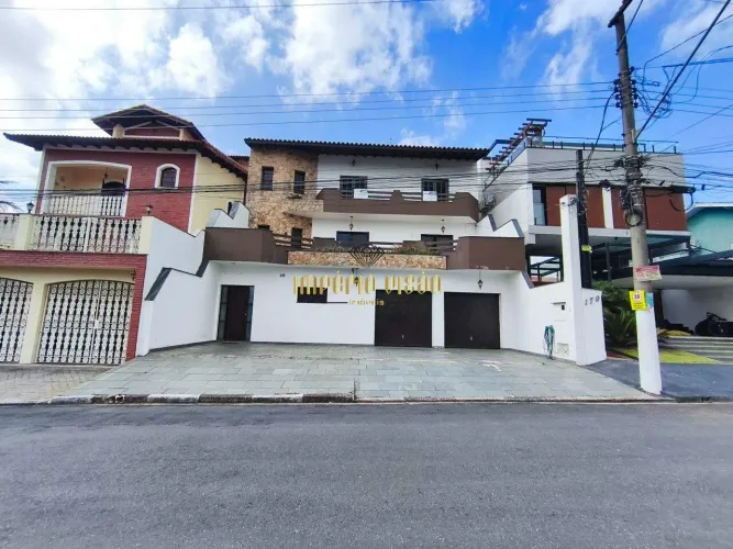 Sobrado com 3 dormitórios sendo 1 suíte para venda no Jardim Altos de Suzano - Suzano/SP