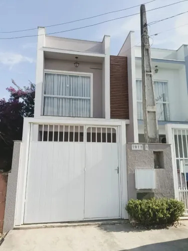 Lindo Sobrado Geminado Pronto pra Morar