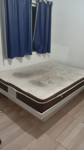 Colchão com massagem + cama